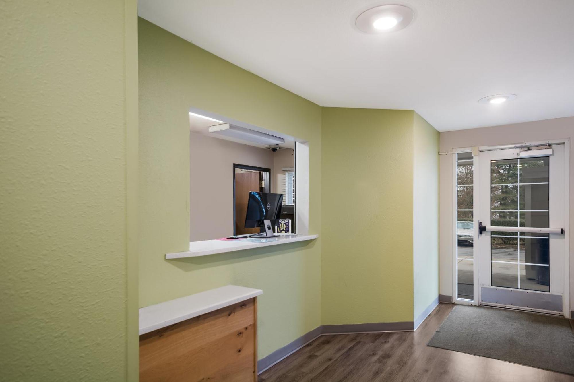Woodspring Suites Greenville Simpsonville Exterior photo