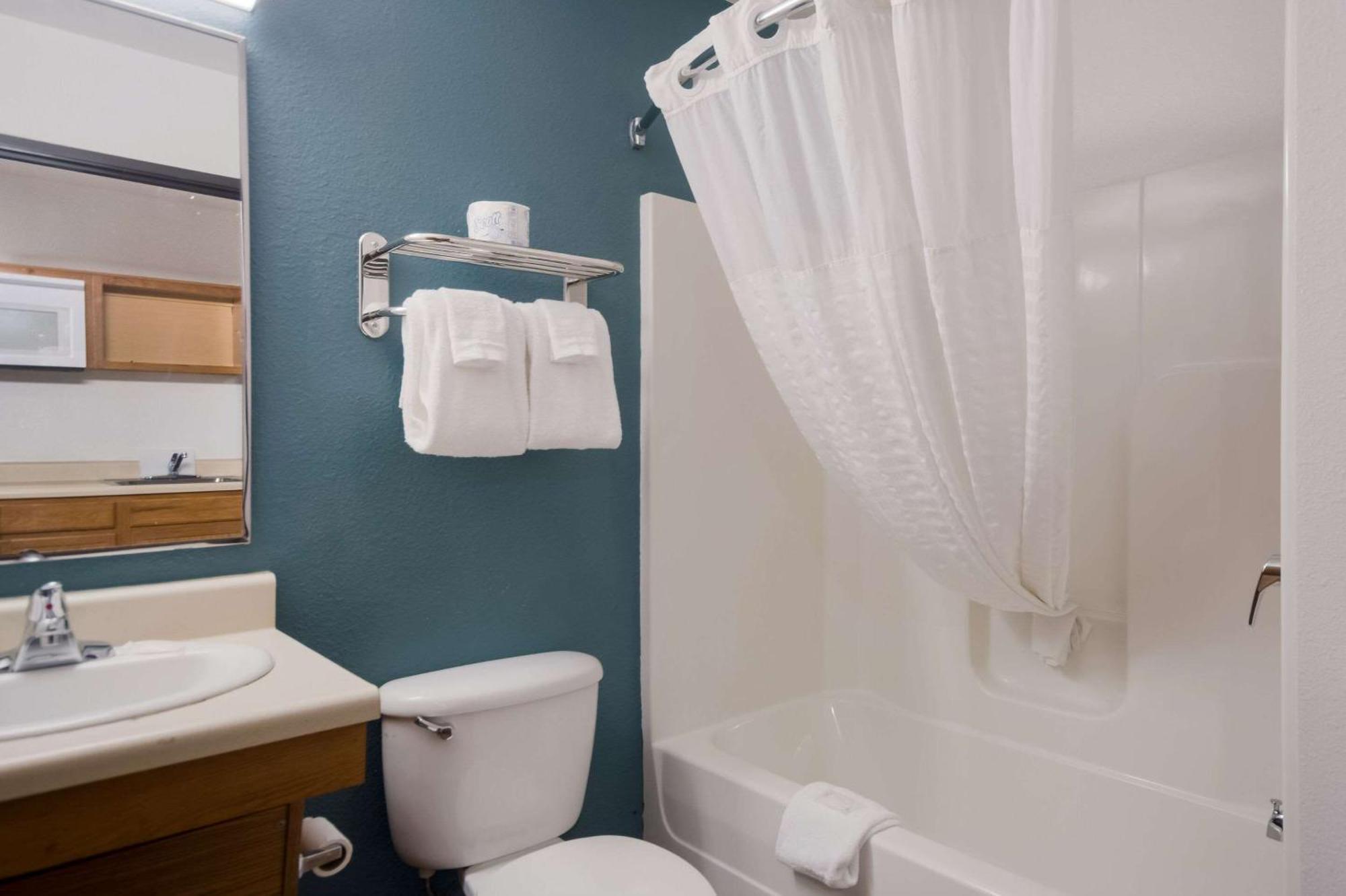 Woodspring Suites Greenville Simpsonville Exterior photo